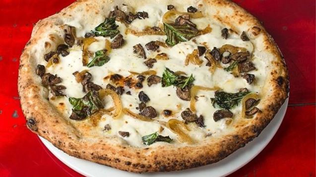 Order Spacca Napoli Pizza food online from Varuni Napoli store, Atlanta on bringmethat.com