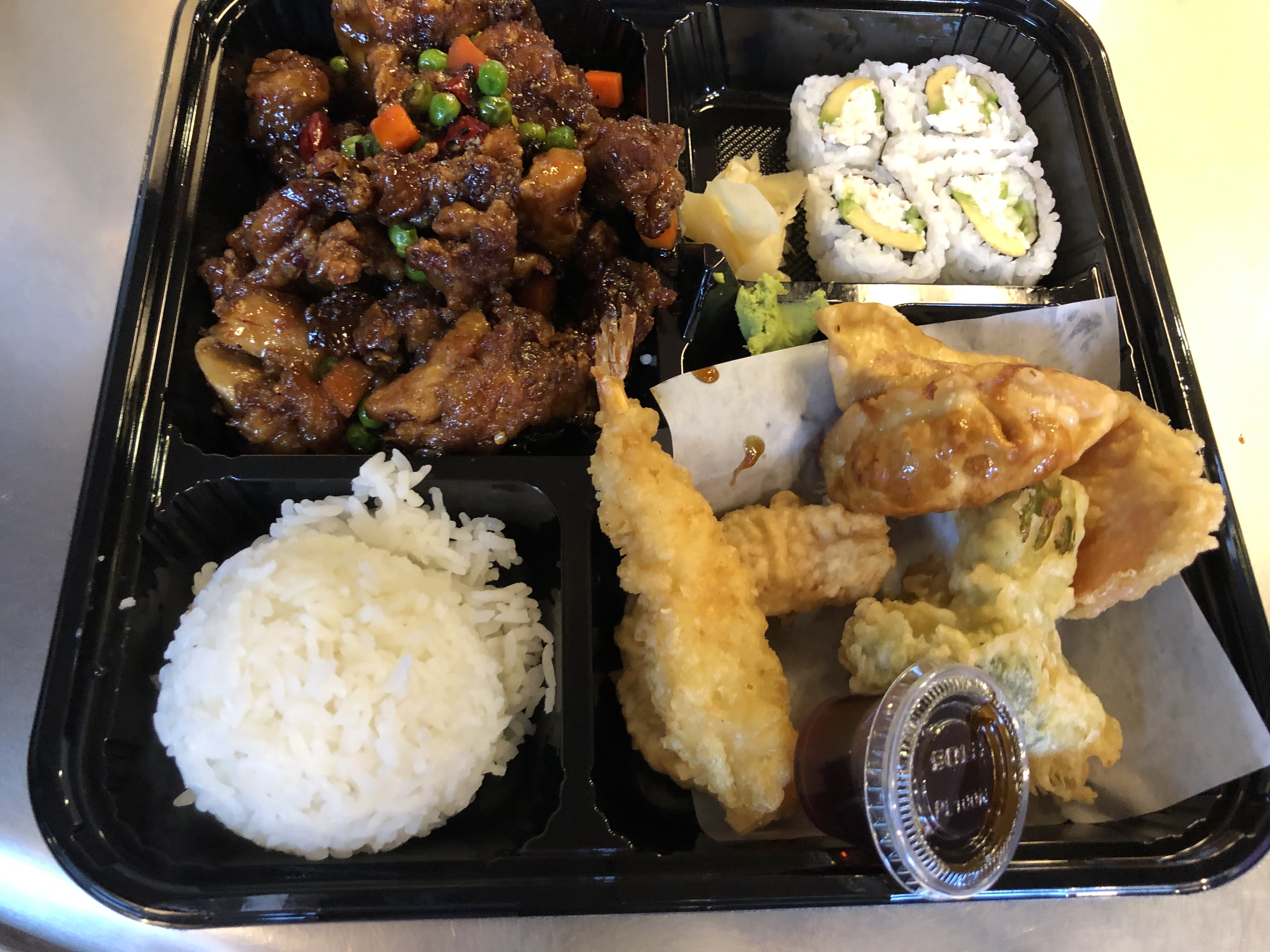 Order General Tso's Chicken Bento food online from Asia Ginger Teriyaki & Roll store, Seattle on bringmethat.com