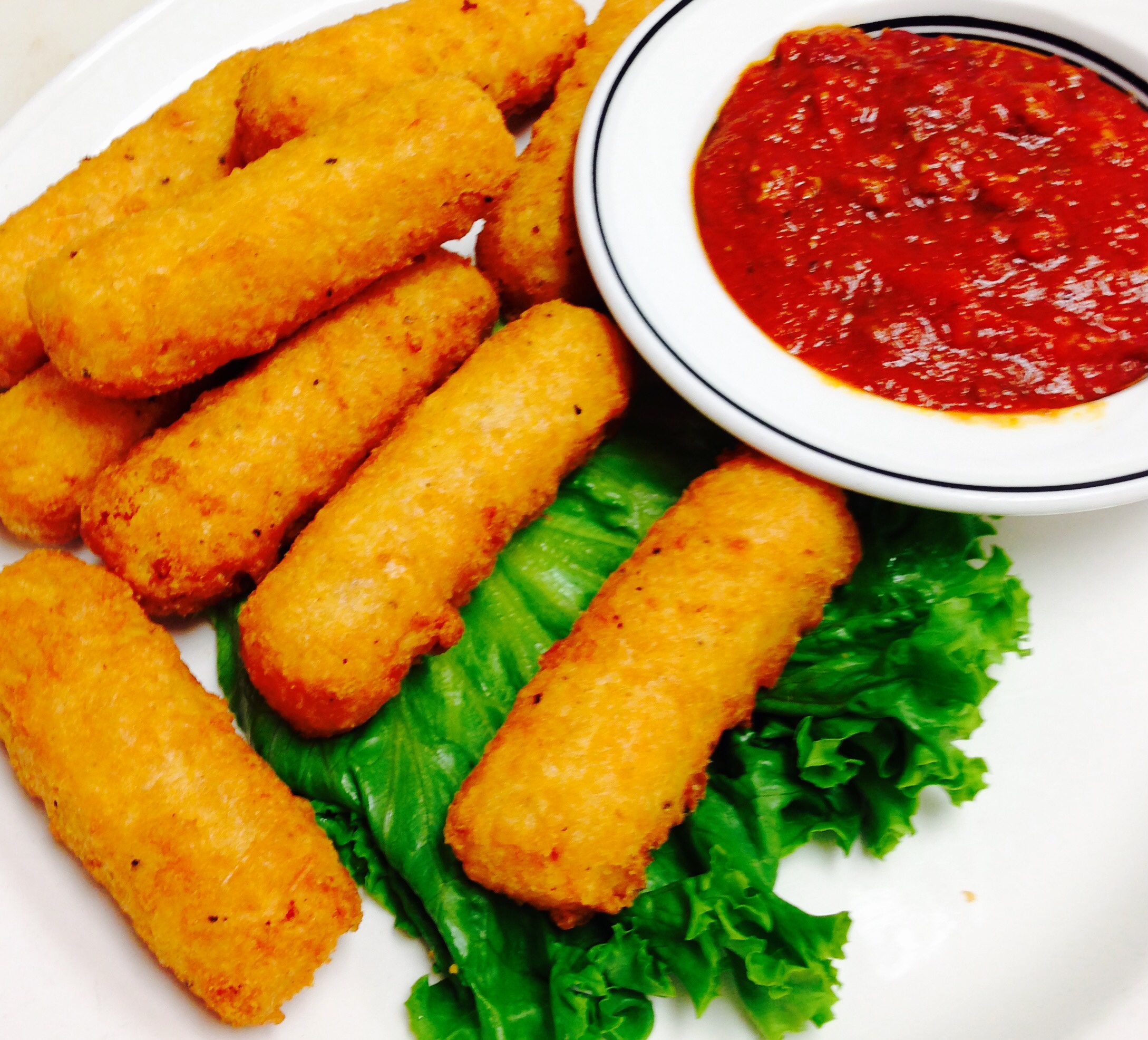 Order Mozzarella Sticks food online from Parkway Family Restaurant store, Madison on bringmethat.com