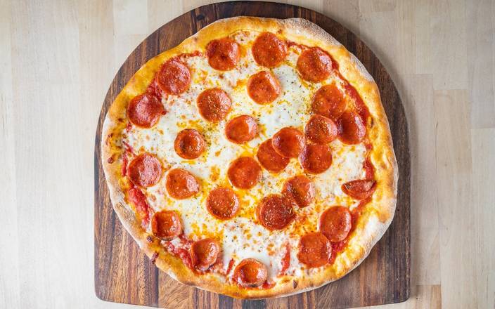 Order Pepperoni Pizza food online from Pazza Pizza store, Chicago on bringmethat.com