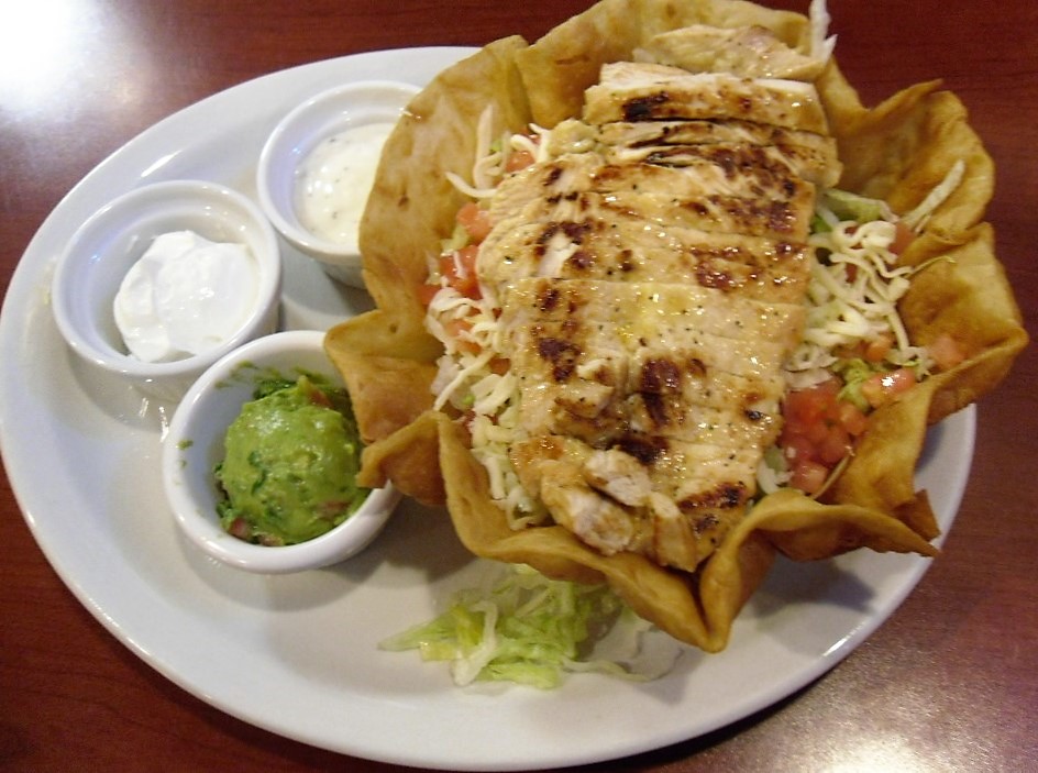 Order Grilled Chicken Taco Salad food online from Quinta Carmina store, Belvidere on bringmethat.com