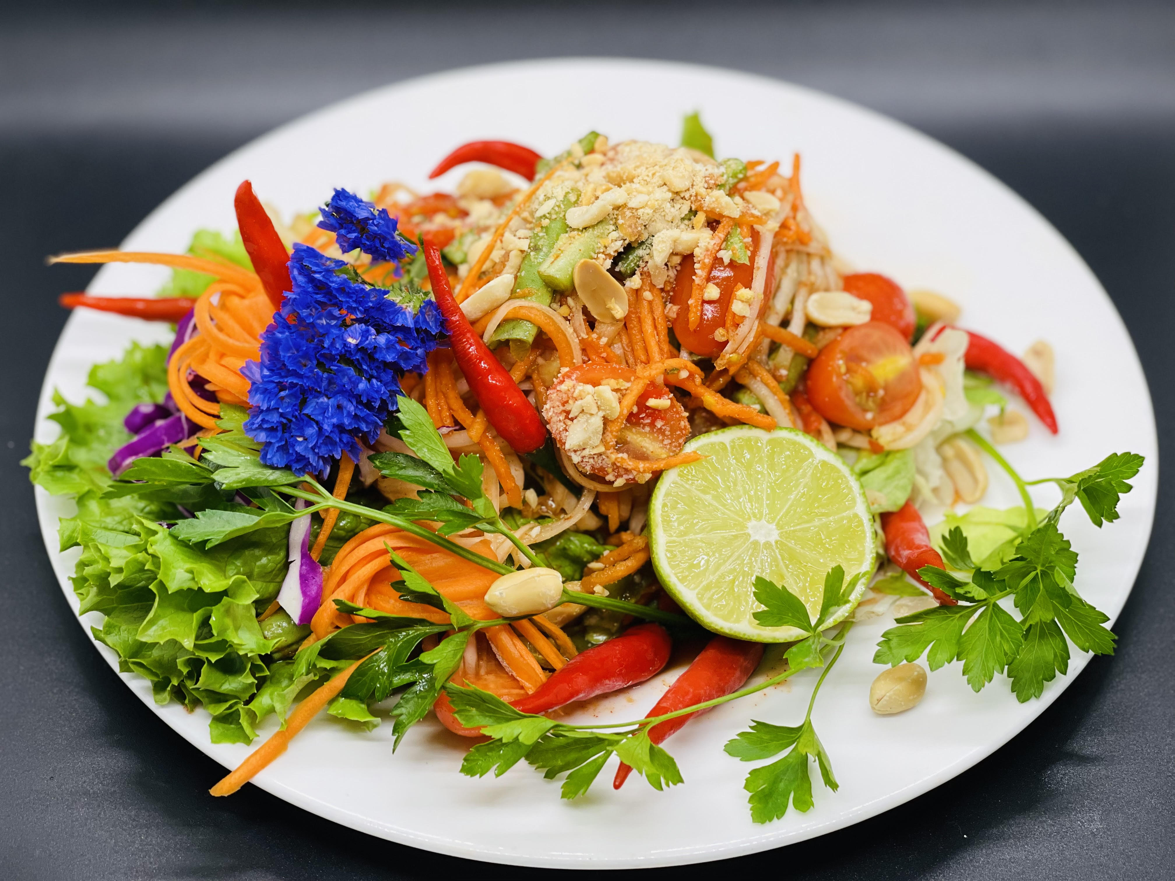 Order Papaya Salad food online from Spring Thai store, Petaluma on bringmethat.com