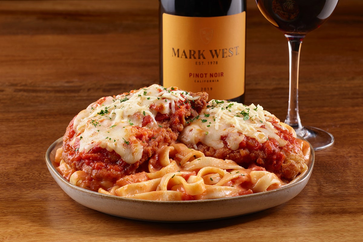 Order Chicken Parmesan food online from Ruby Tuesdays store, Calhoun on bringmethat.com