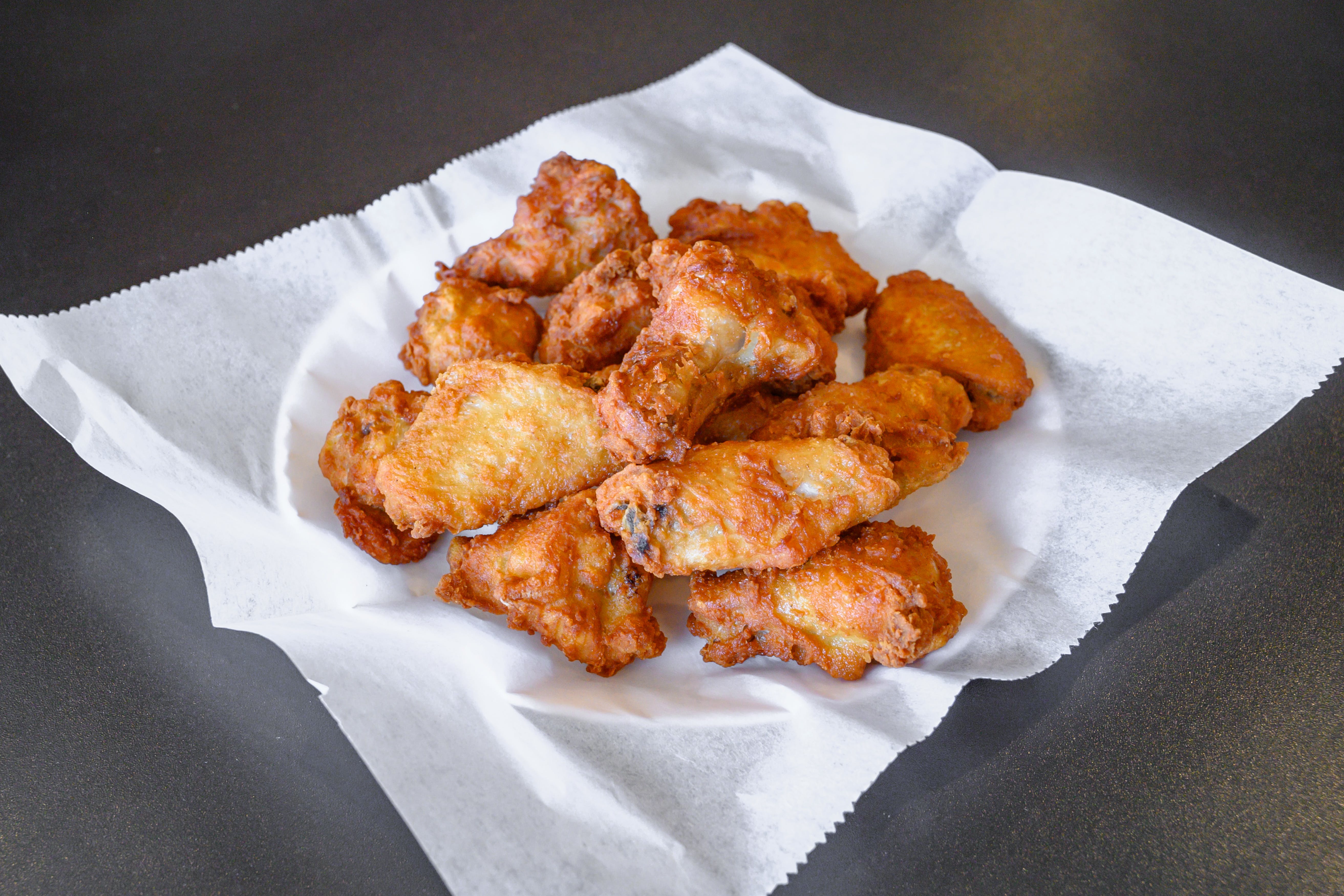 Order Wings - 10 Pieces food online from Suppa Pizza & Subs store, North Billerica on bringmethat.com