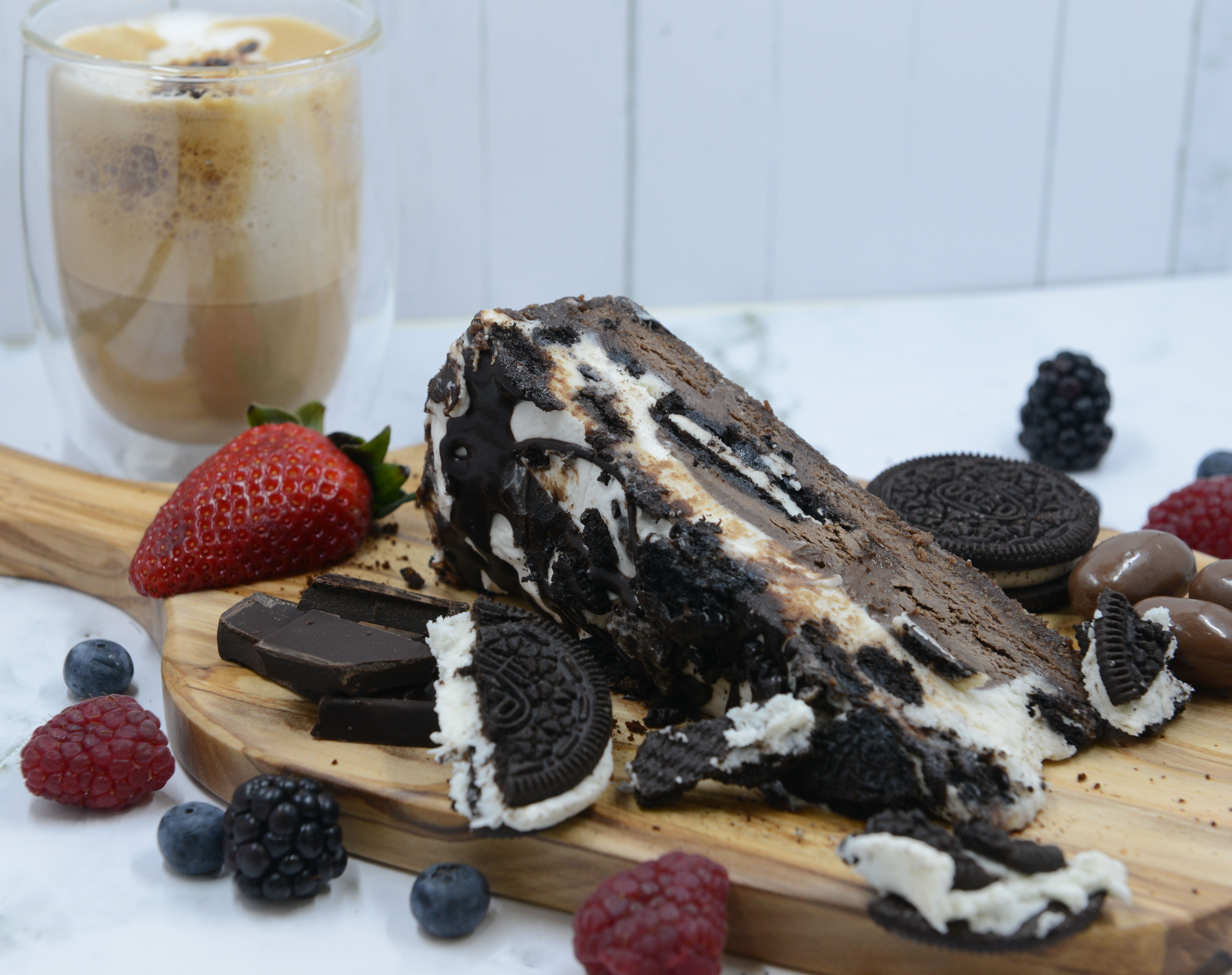 Order Oreo Cheesecake food online from Jeb Pizza store, Troy on bringmethat.com