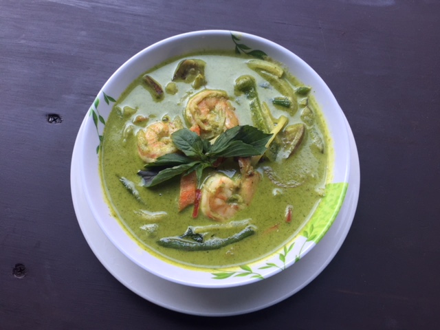 Order 62. Green Curry food online from Thai V Express store, New York on bringmethat.com