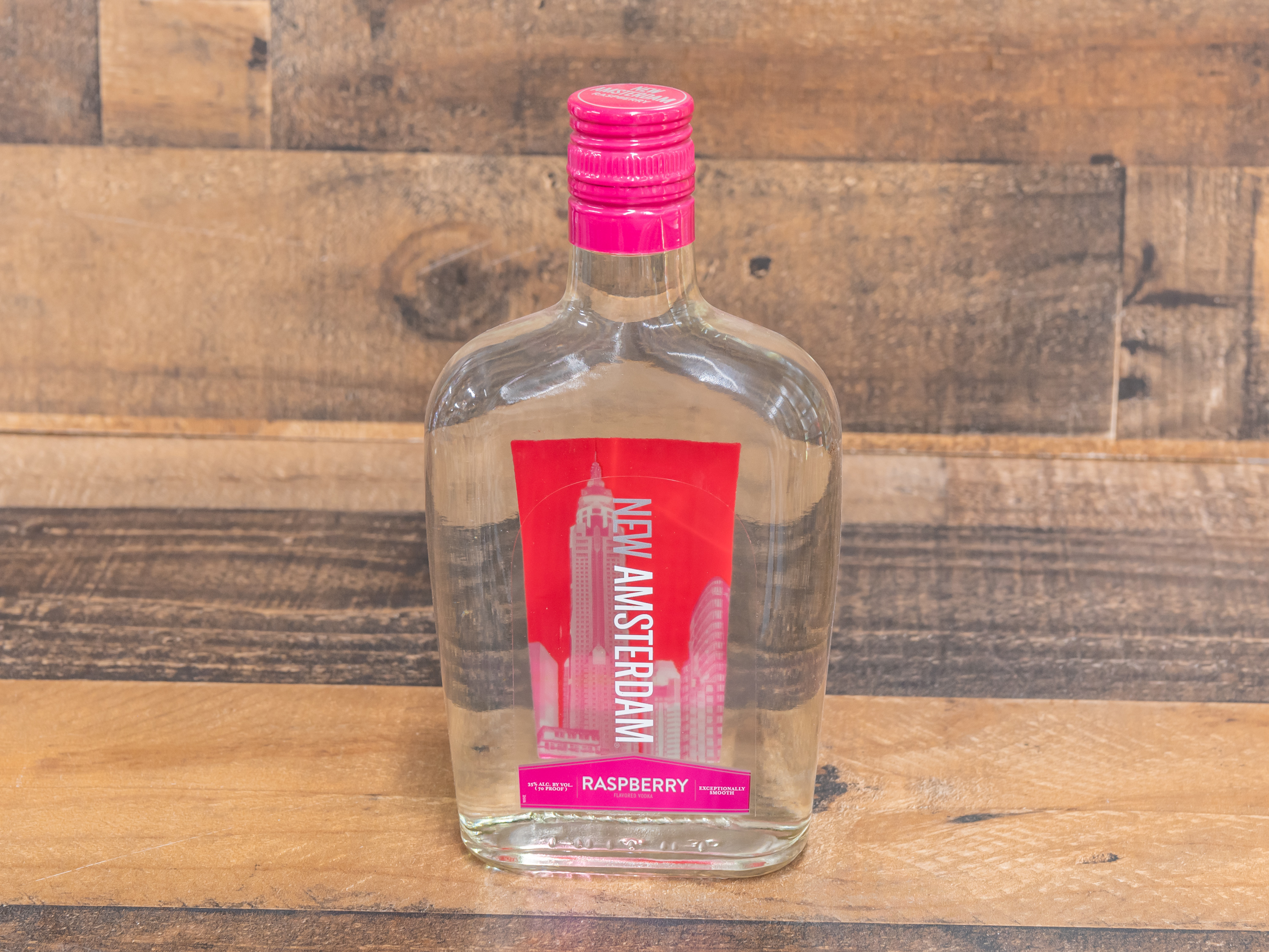 Order New Amsterdam Red Berry Vodka food online from Belvedere Liquor store, Santee on bringmethat.com