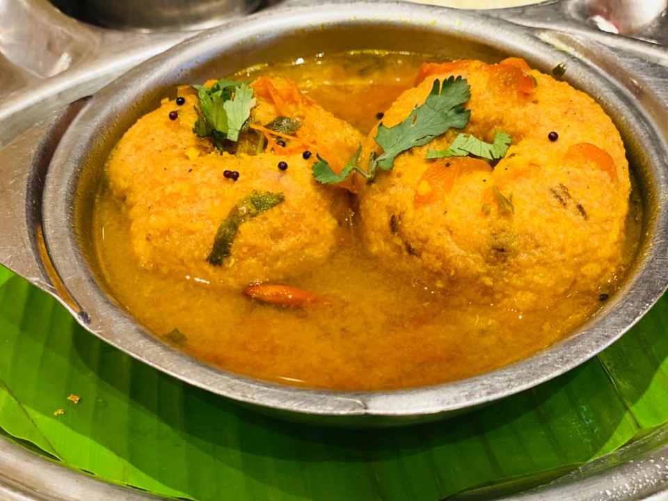 Order Togo-Rasam Vada food online from Saravanaa Bhavan store, Edison on bringmethat.com
