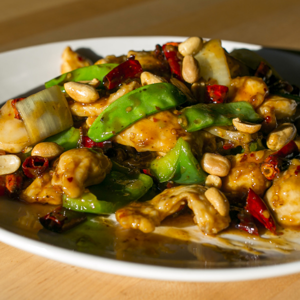 Order Kung Pao Chicken food online from Serai RICE & NOODLES store, Chicago on bringmethat.com