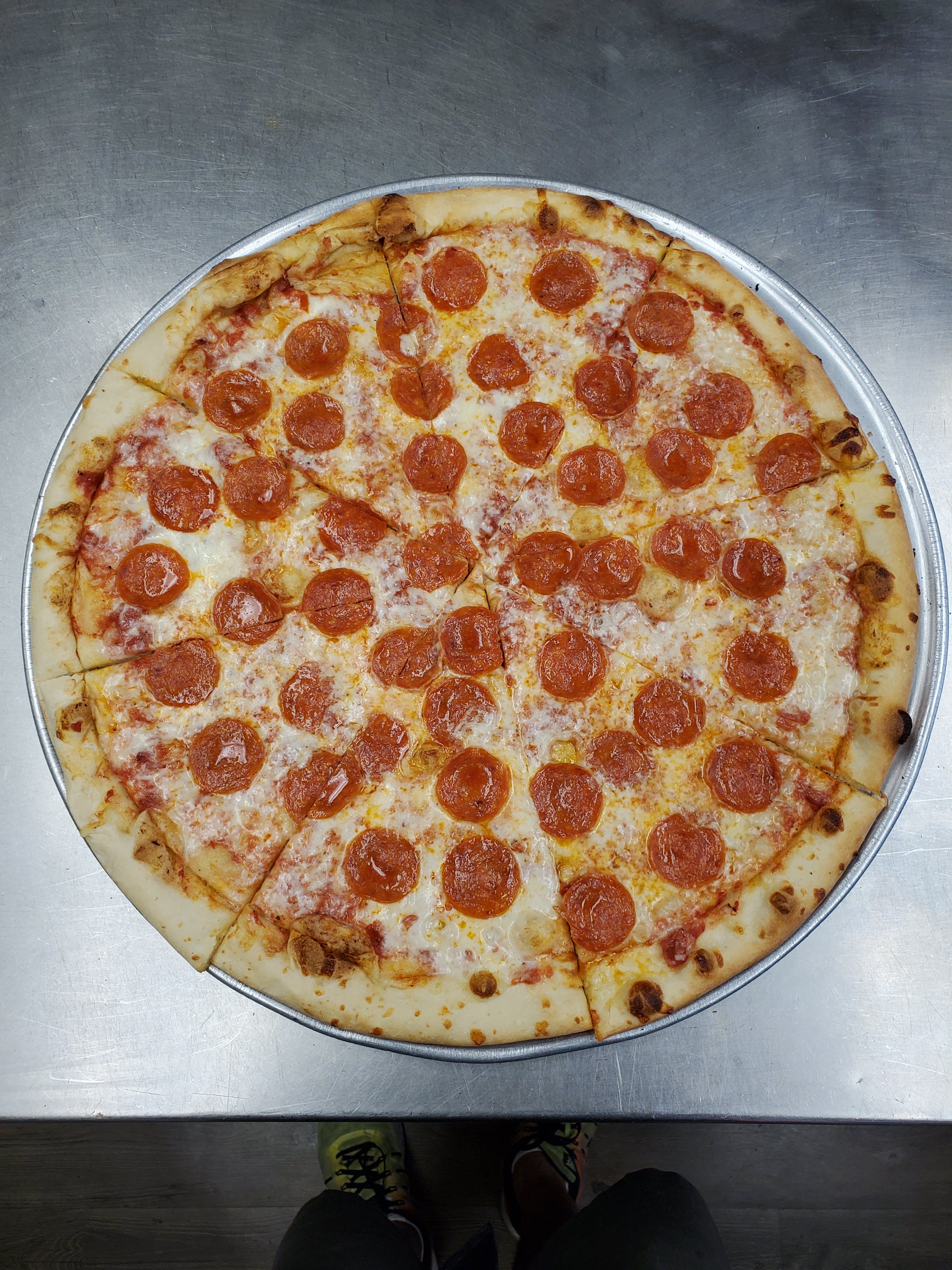 Order Pepperoni Pizza - 16" food online from Slices On Mill store, Tempe on bringmethat.com