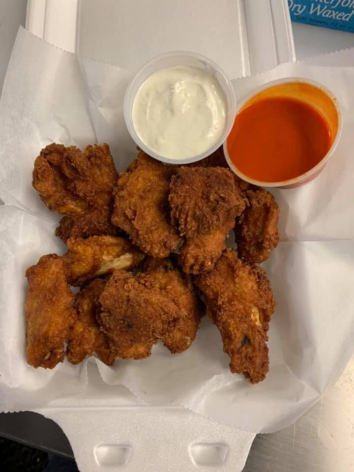 Order Buffalo Wings - 6 Pieces food online from Mamma Mias Pizza store, Nutley on bringmethat.com
