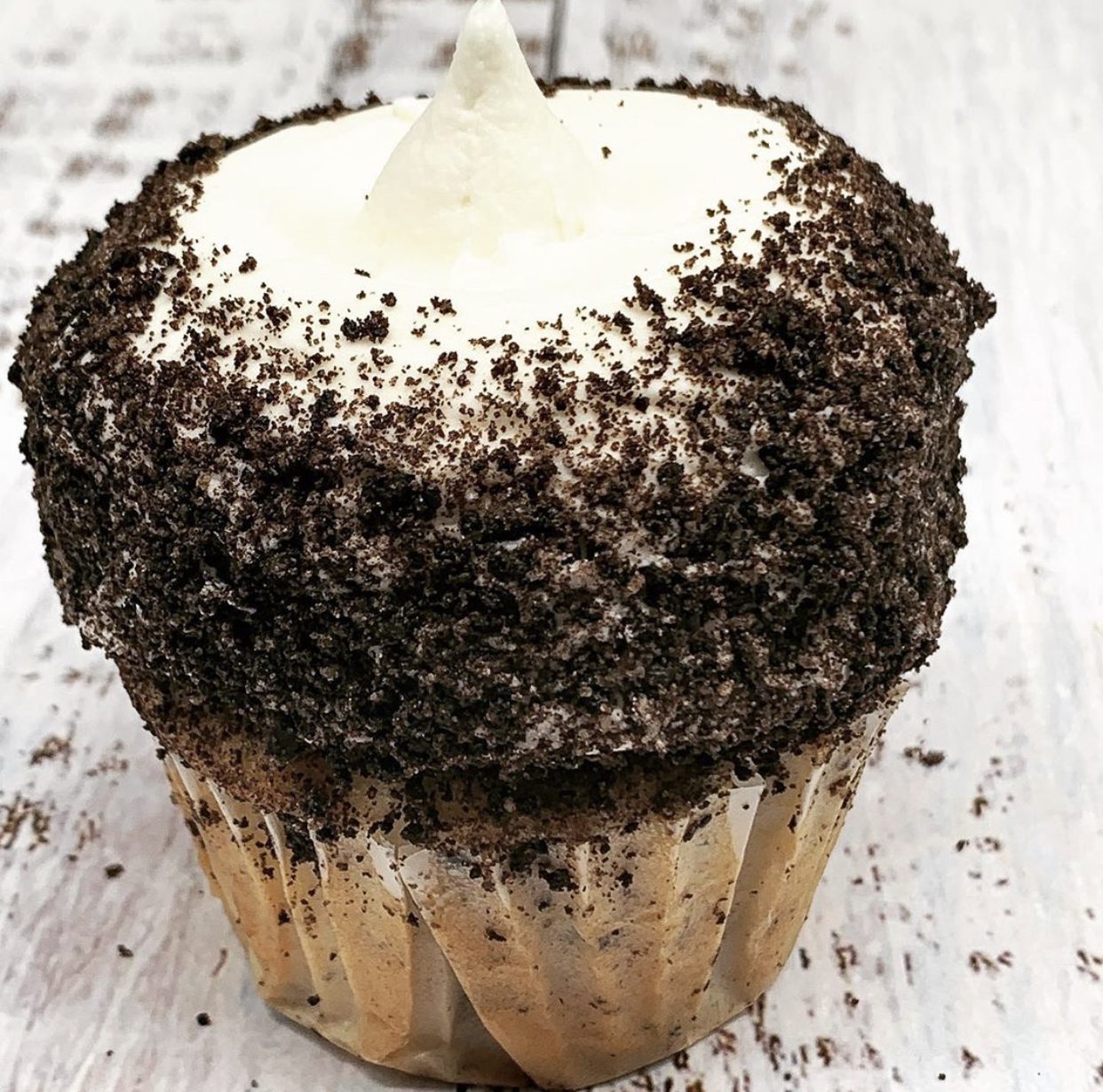 Order Oreo Cupcake food online from Mike's Pastry store, Boston on bringmethat.com
