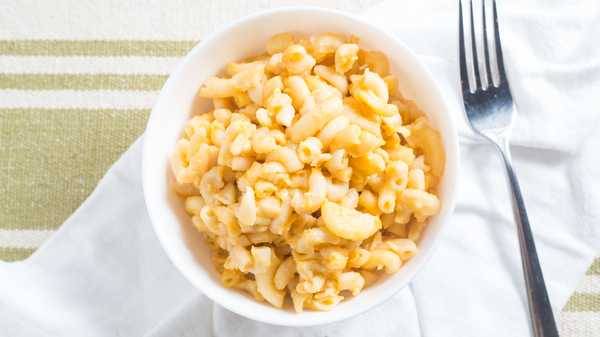 Order Mac & Cheese food online from Trappixx Jamaican Restaurant store, Cherry Hill on bringmethat.com