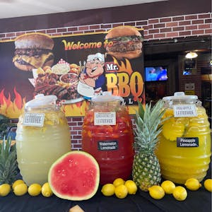 Order Fresh Lemonade food online from Mr Bbq Grill store, Pico Rivera on bringmethat.com
