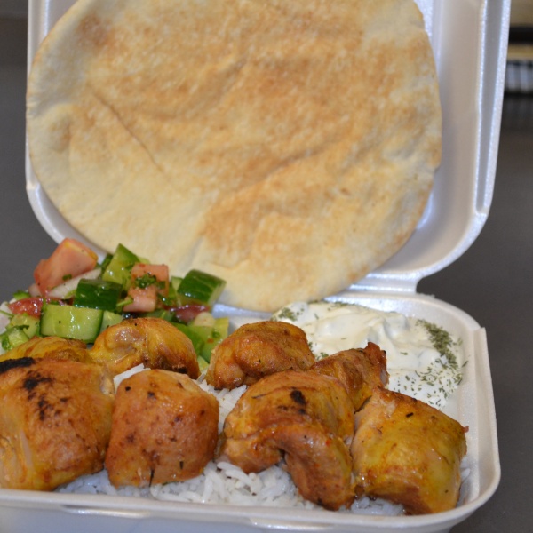 Order 4. A Skewer of Chicken Kabob (Thigh) food online from Leo's Pizza store, Tujunga on bringmethat.com