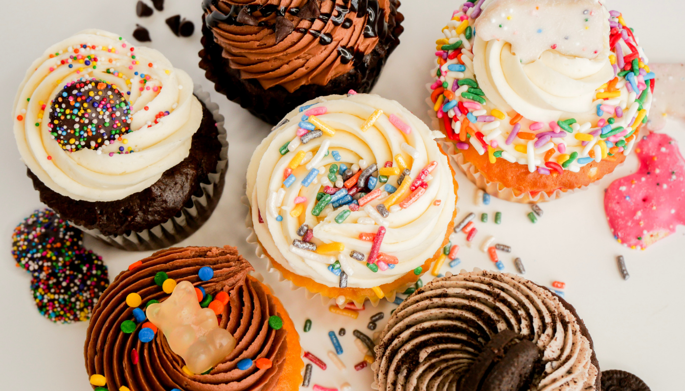Order Cupcake 6 Pack food online from Sweetology store, O'Fallon on bringmethat.com