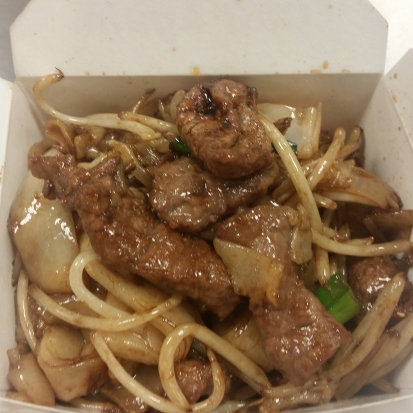 Order Beef Chow Fun food online from Hong Kong Delights store, Oakland on bringmethat.com