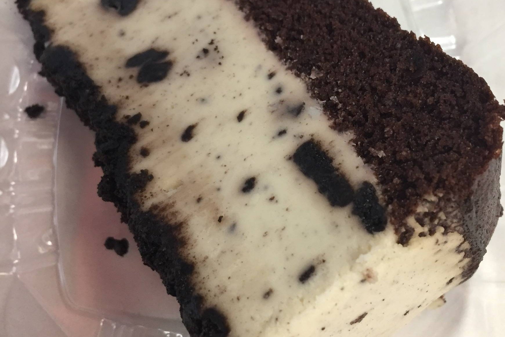 Order *** Oreo Pie food online from Pizza Queen store, Providence on bringmethat.com