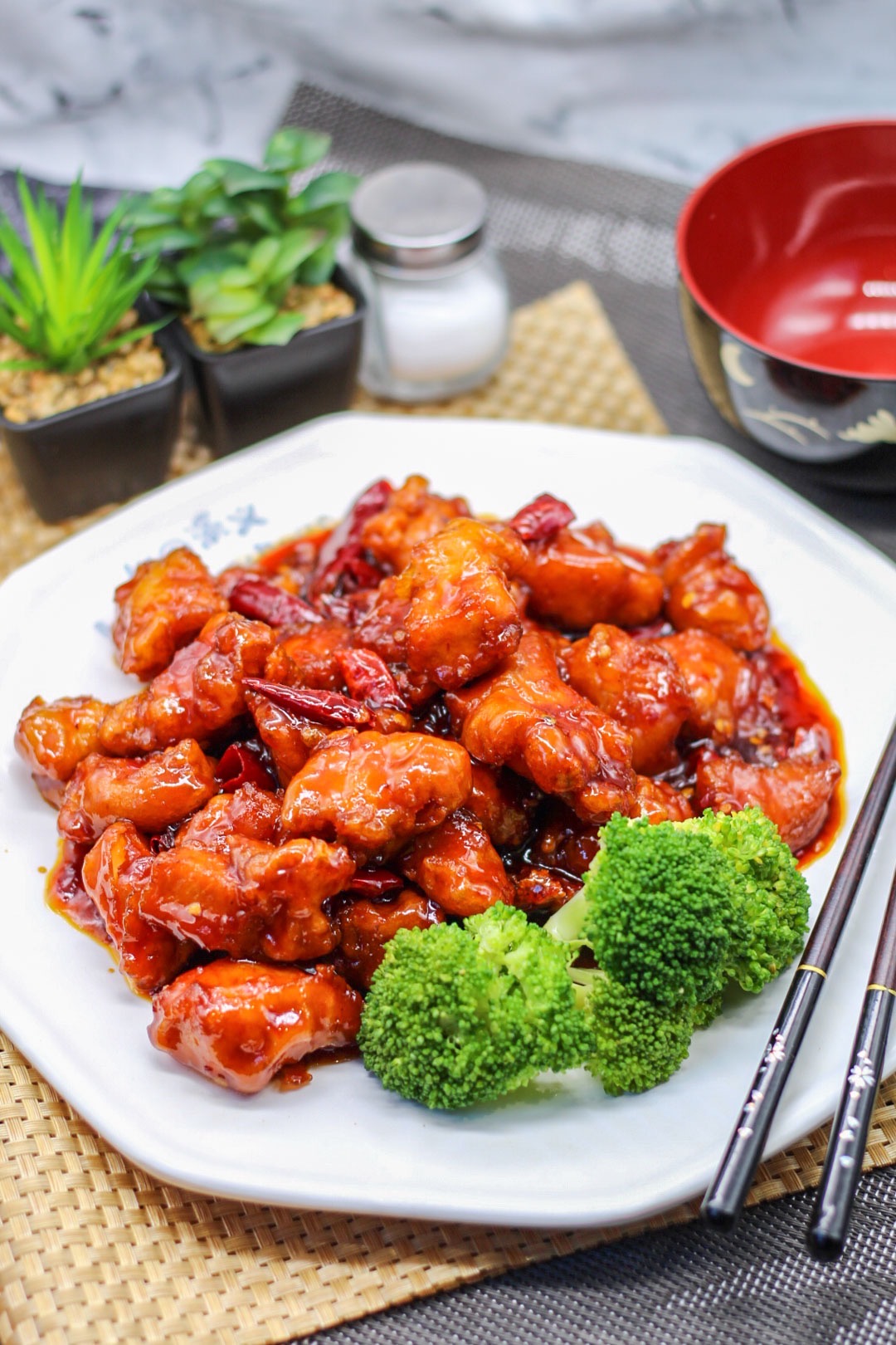 Order J10. General Tso's Chicken food online from Little Szechuan store, San Francisco on bringmethat.com