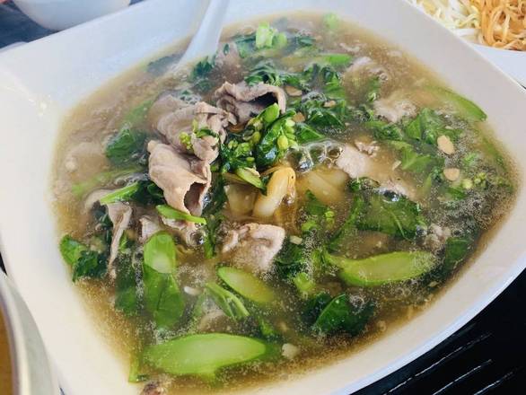 Order C05. Rad Nar Noodle food online from New Thai Elephant store, San Mateo on bringmethat.com
