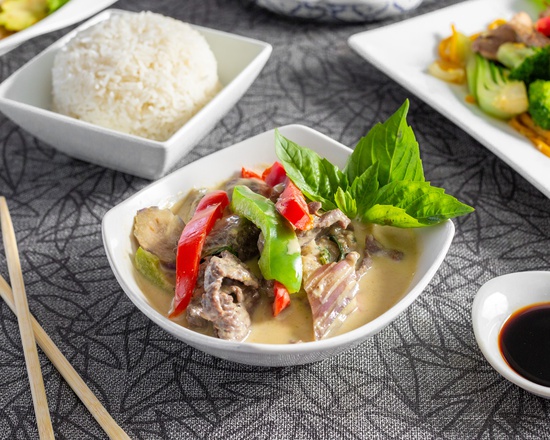 Order Green Curry food online from Thai House store, Kansas City on bringmethat.com