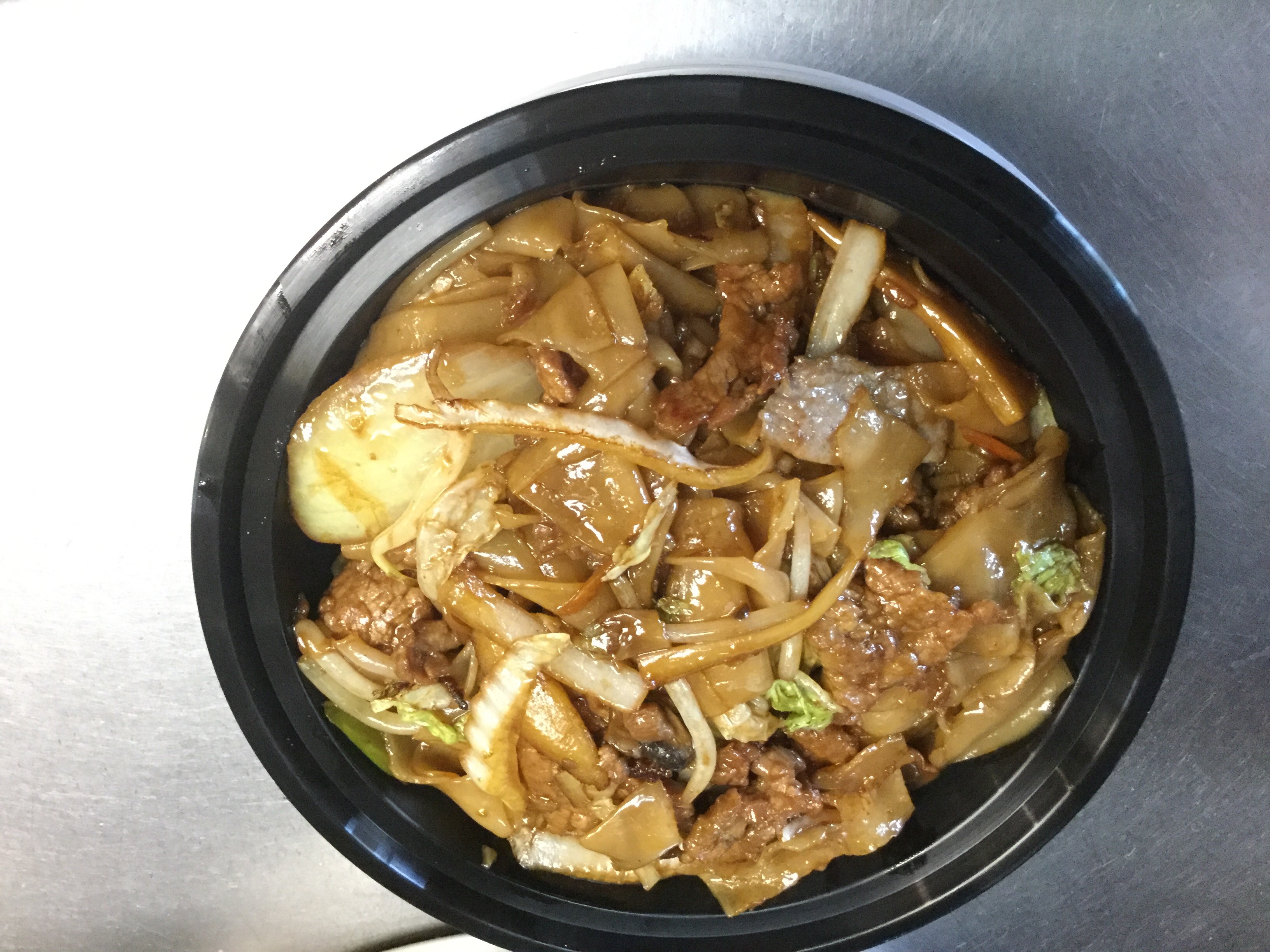 Order 47. Beef Chow Fun food online from Great Wall Restaurant store, Flushing on bringmethat.com