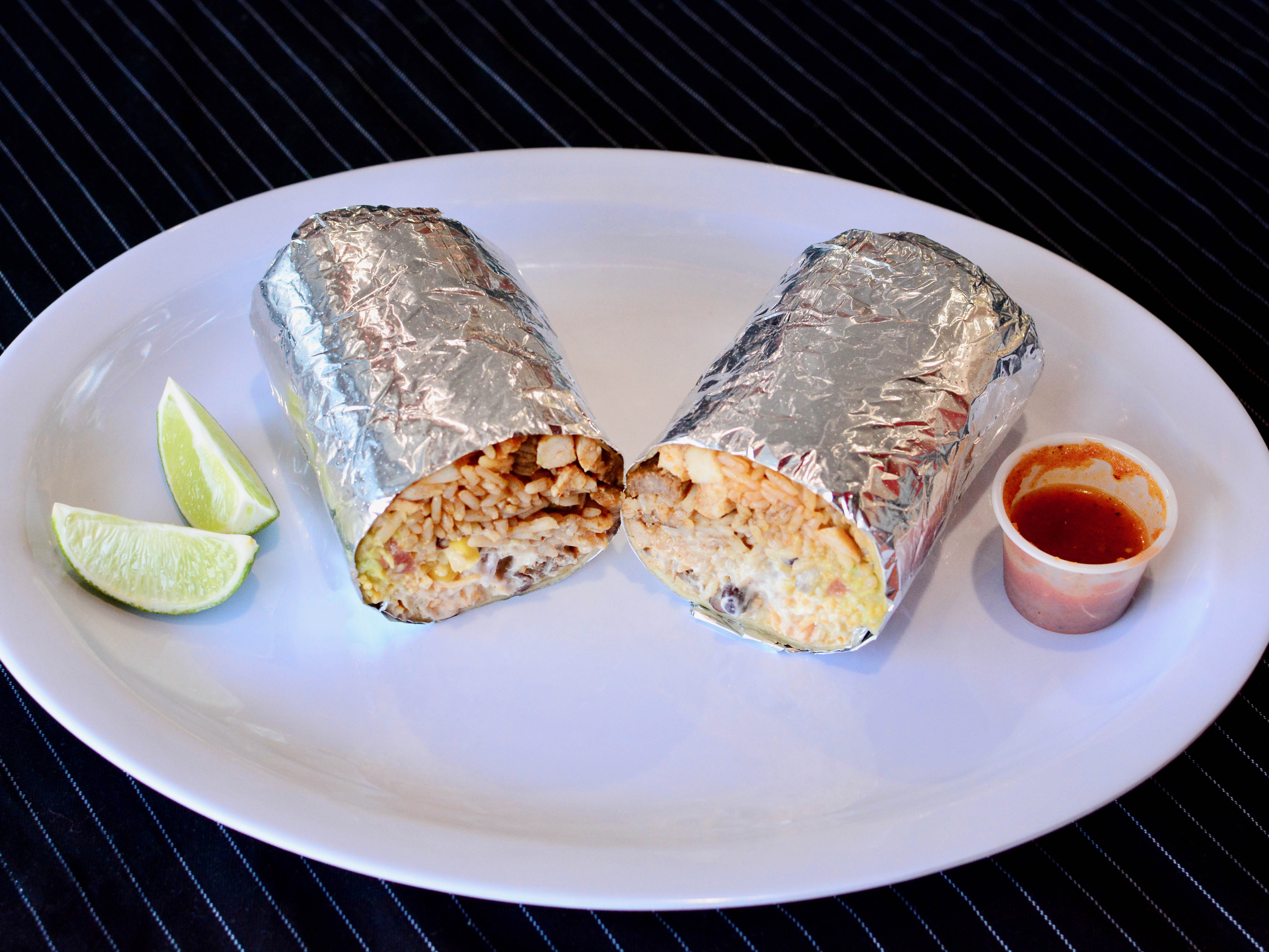 Order Chicken Burrito food online from Taco Zocalo store, Reston on bringmethat.com