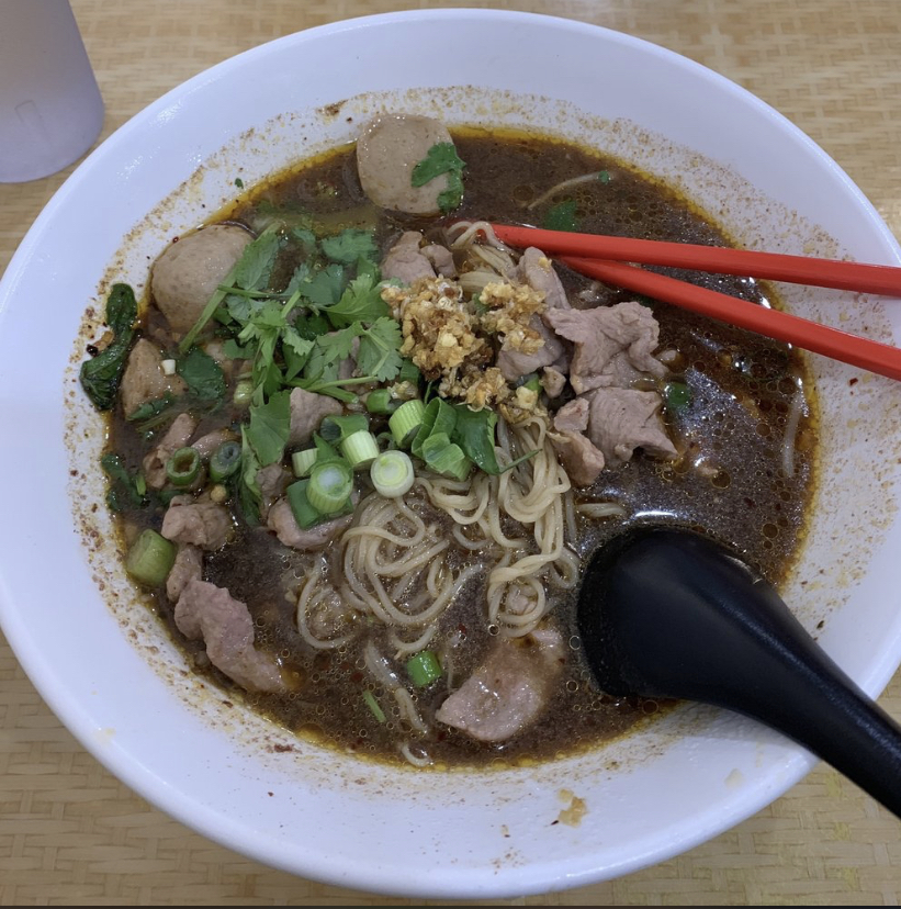 Order Boat Noodle Soup with Pork food online from Hollywood Noodle store, Arcadia on bringmethat.com