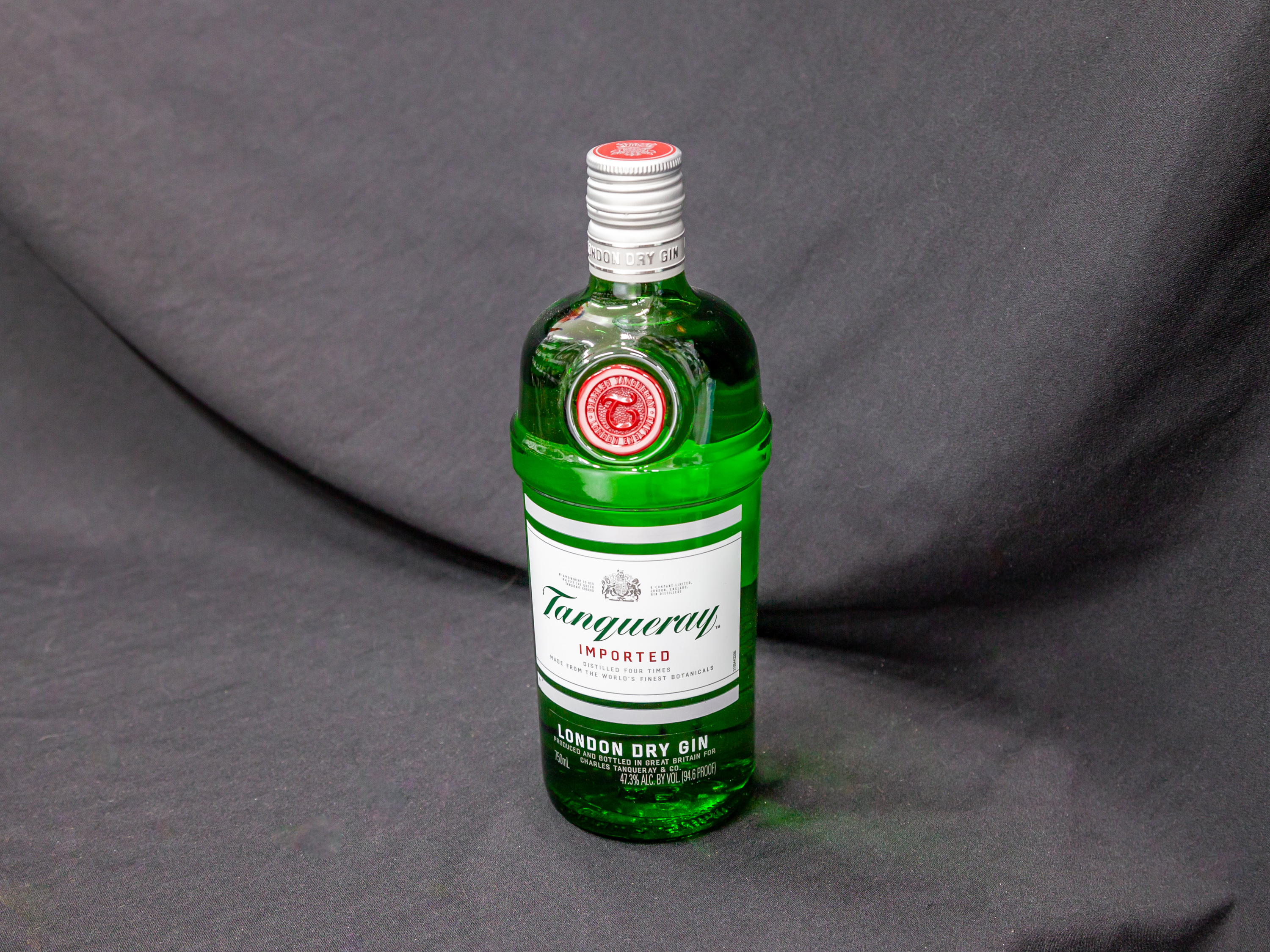 Order Tanqueray, 750 ml. Gin food online from White Horse Liquors store, Oakland on bringmethat.com