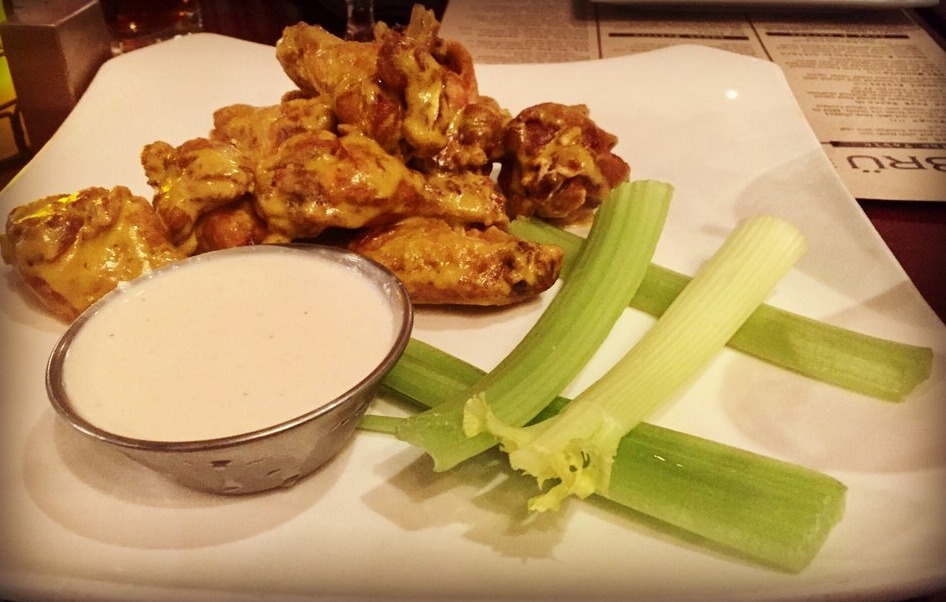 Order Bru Hot Wings food online from Bru Grill & Market store, Lake Forest on bringmethat.com