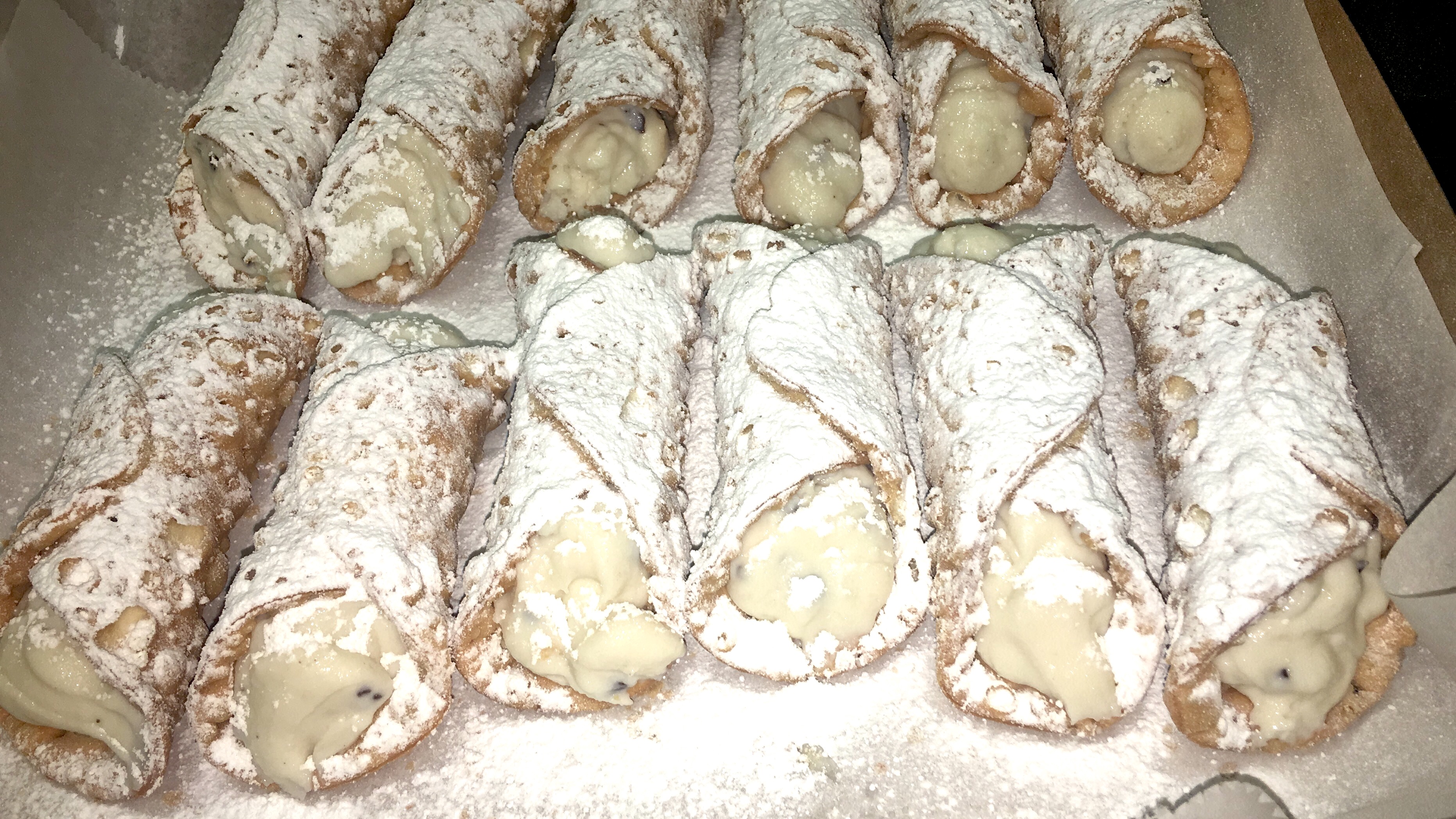 Order Cannoli food online from Toarmina Pizza store, Madison Heights on bringmethat.com