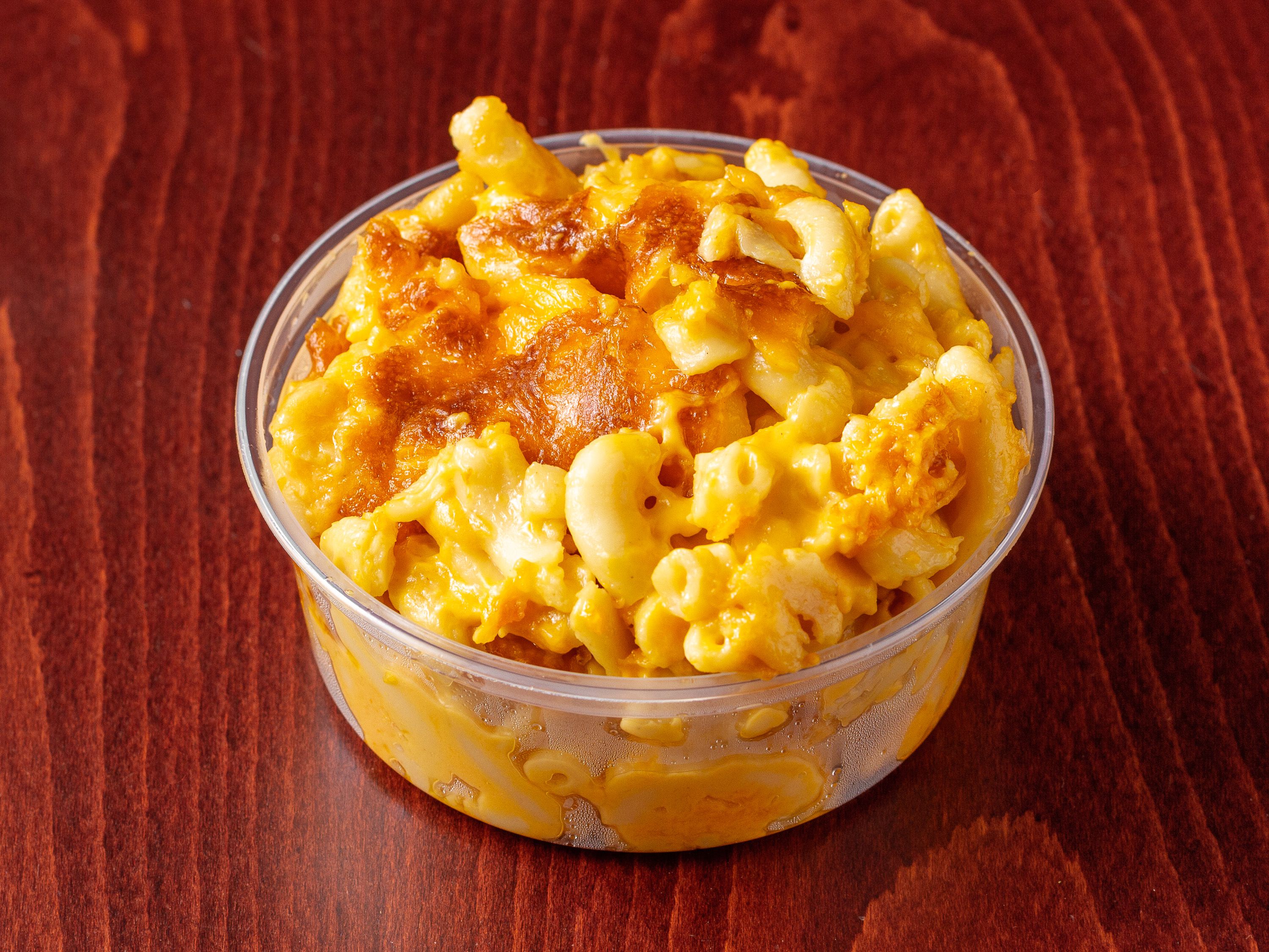 Order Macaroni & Cheese - Large food online from Chick N Friends store, Columbia on bringmethat.com