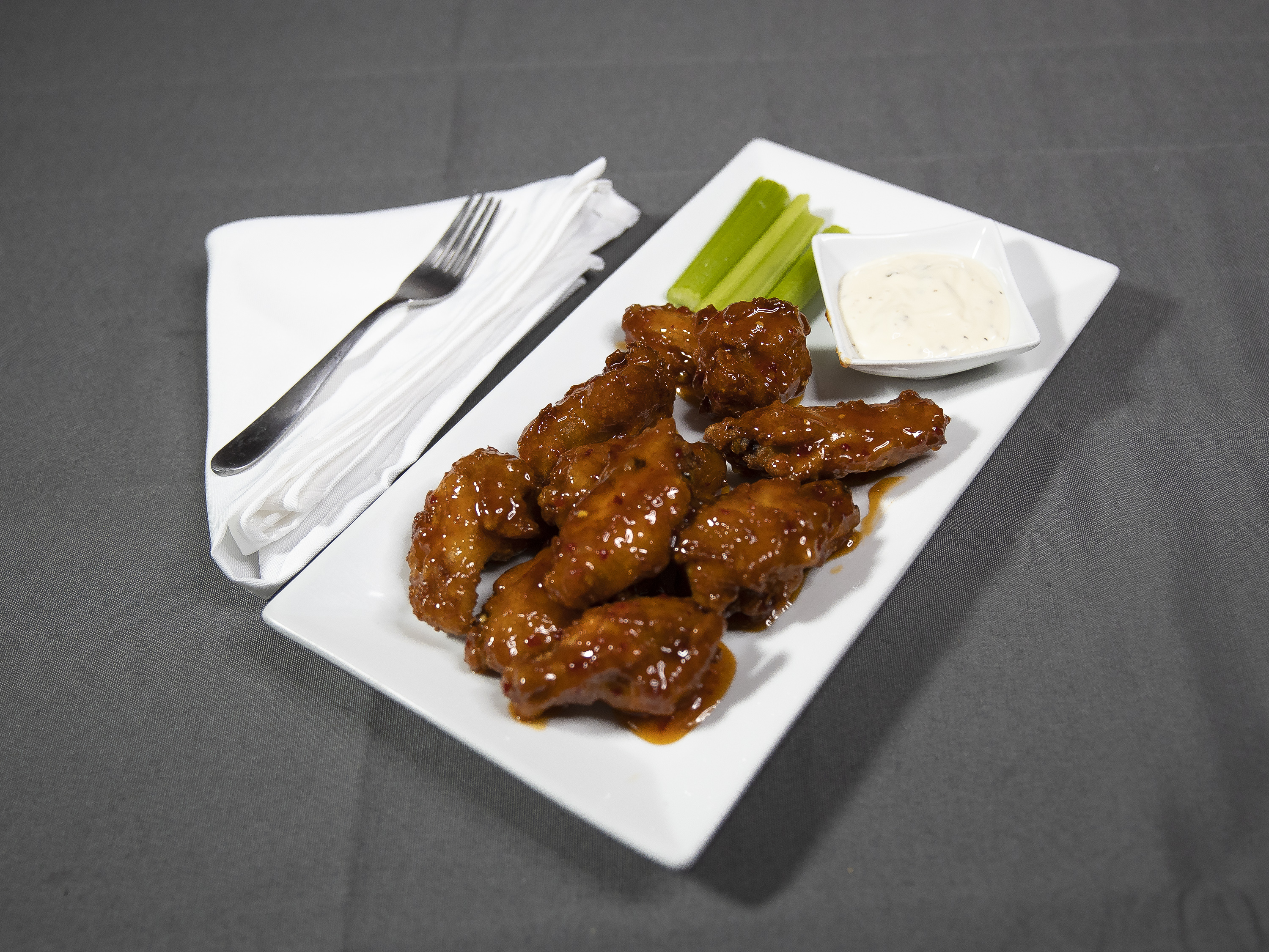 Order Fusion Wings food online from Fusion Spice Bar & Grille store, Wilmington on bringmethat.com