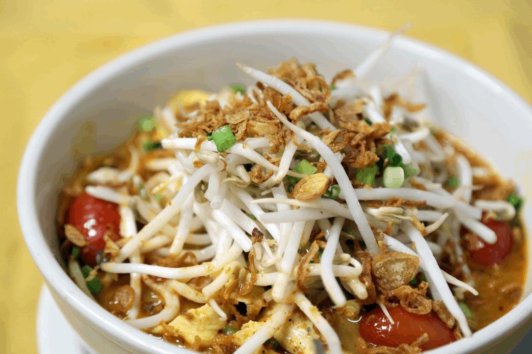 Order N5. Chiang Mai Mee food online from Thai Gourmet store, Pittsburgh on bringmethat.com