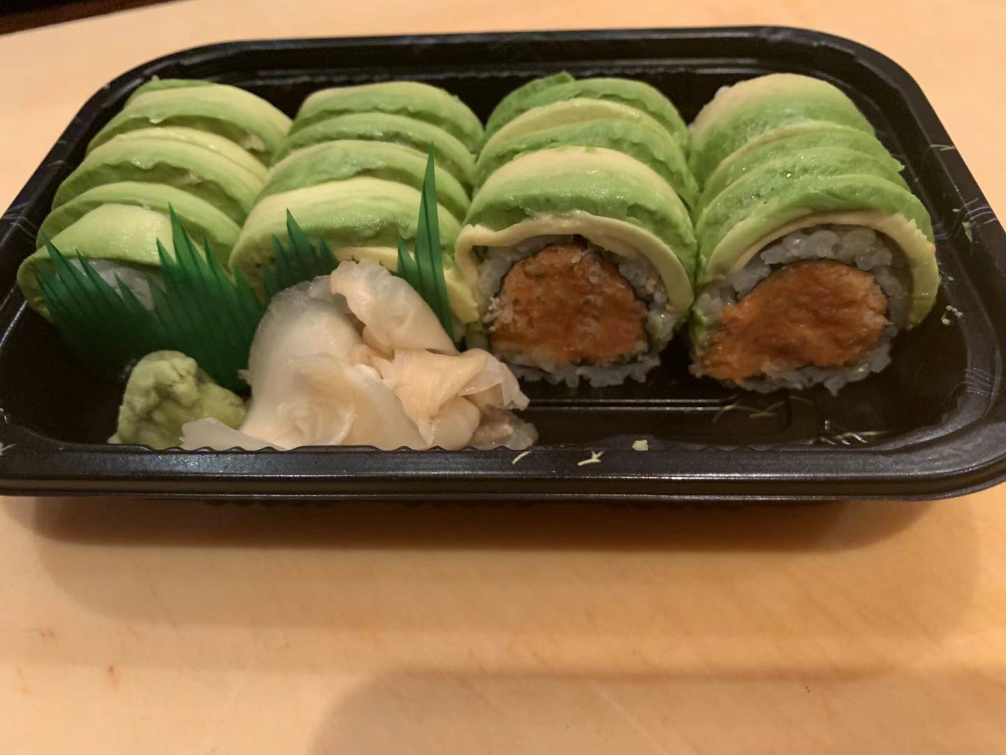 Order 126. Volcano Roll food online from Yummy sushi store, New York on bringmethat.com