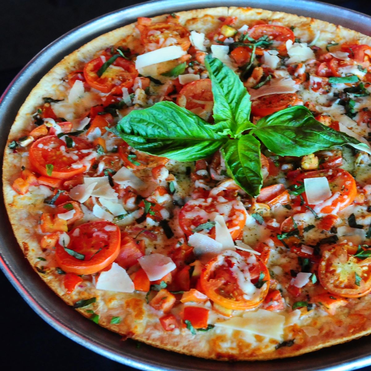 Order 18" Classic Margherita Pizza food online from Streets Of New York store, Glendale on bringmethat.com