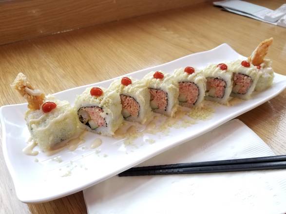 Order Green Hornet Roll food online from Oh Sushi store, Des Moines on bringmethat.com