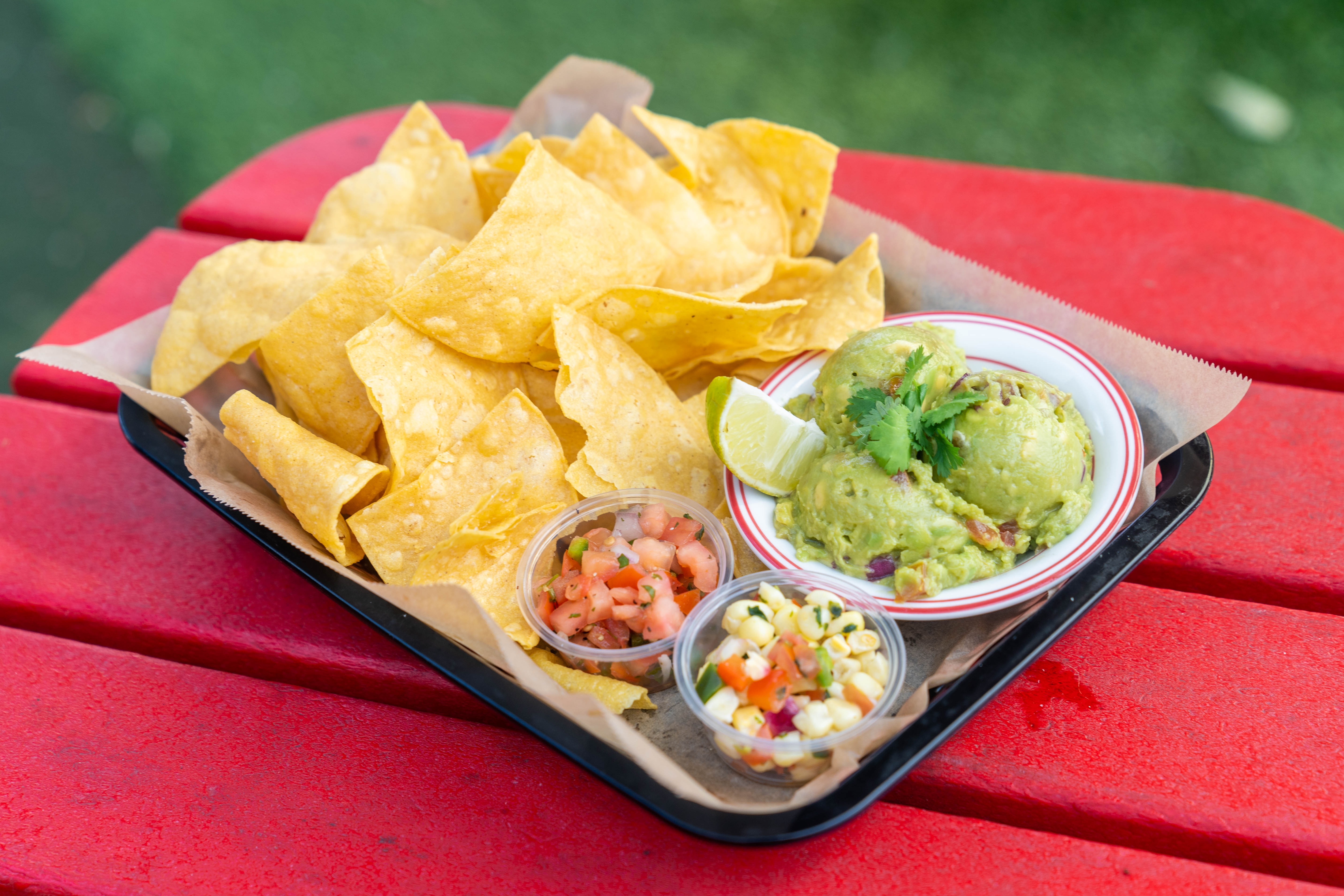 Order House Guacamole food online from M.L.Rose Craft Beer & Burgers store, Nashville on bringmethat.com