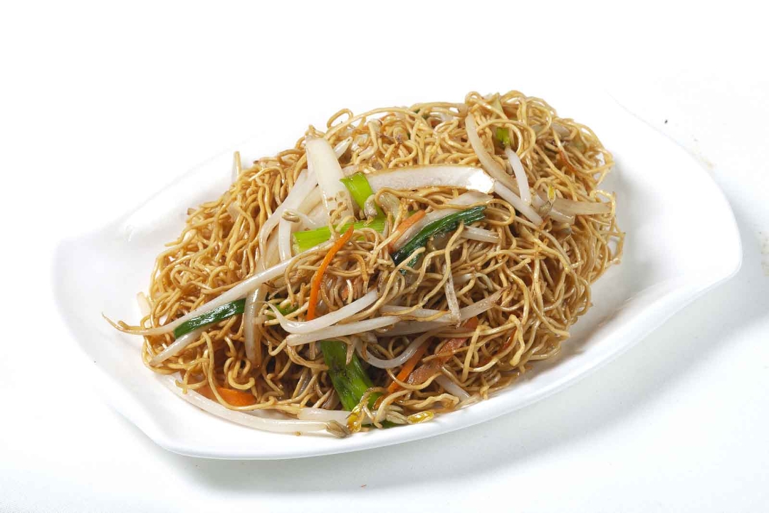Order Soy Sauce Noodle 豉油皇炒麵 food online from Furama store, Chicago on bringmethat.com