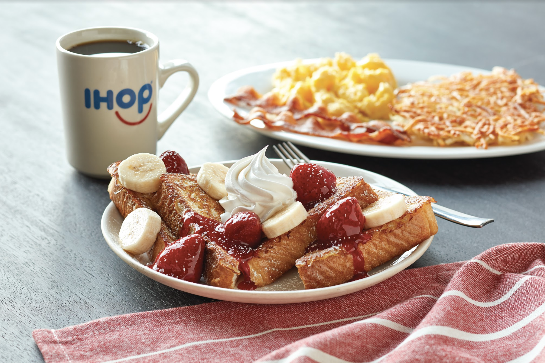 Order French Toast Combo food online from Ihop store, Albuquerque on bringmethat.com