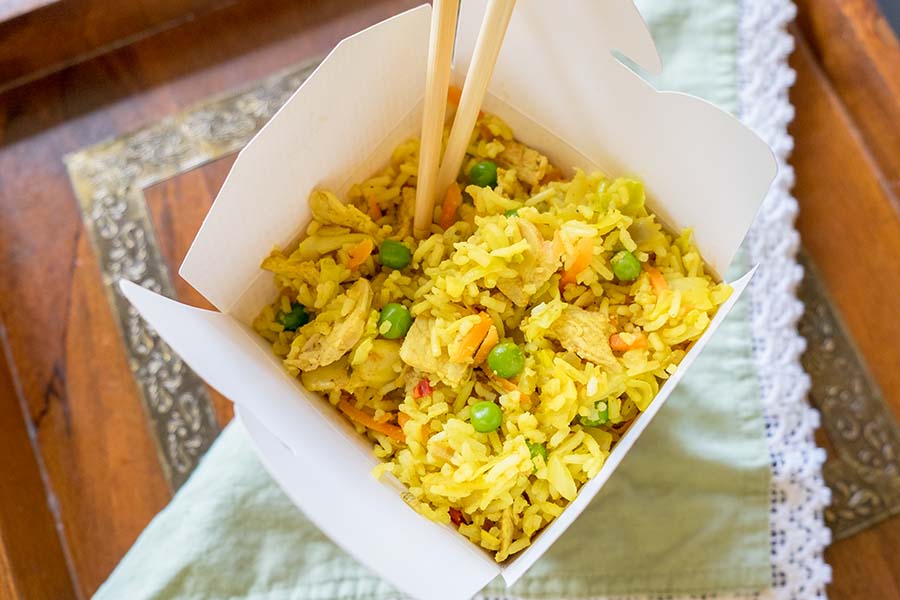 Order S6. Chicken Singapore Fried Rice food online from Dragon Chinese Mongolian Bbq store, Compton on bringmethat.com