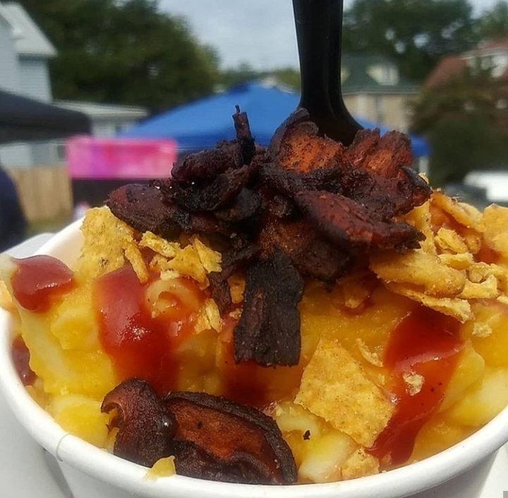 Order Vegan Bcn Bbq Mac and Cheese food online from Sporty Dog Creations store, Baltimore on bringmethat.com