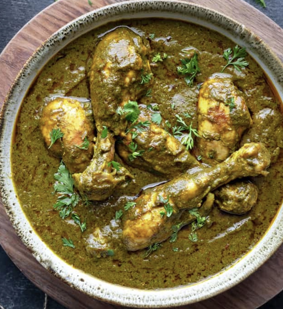 Order Murgh Saag food online from Amber Moon store, San Mateo on bringmethat.com