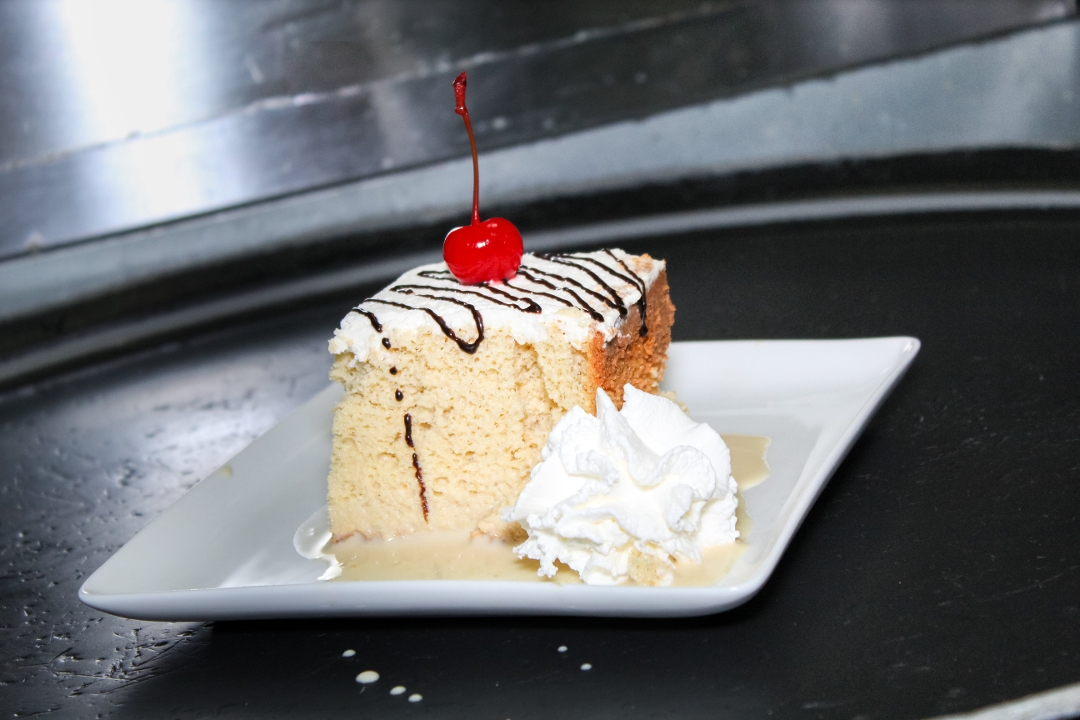 Order TRES LECHES food online from El Mariachi store, Rockville on bringmethat.com
