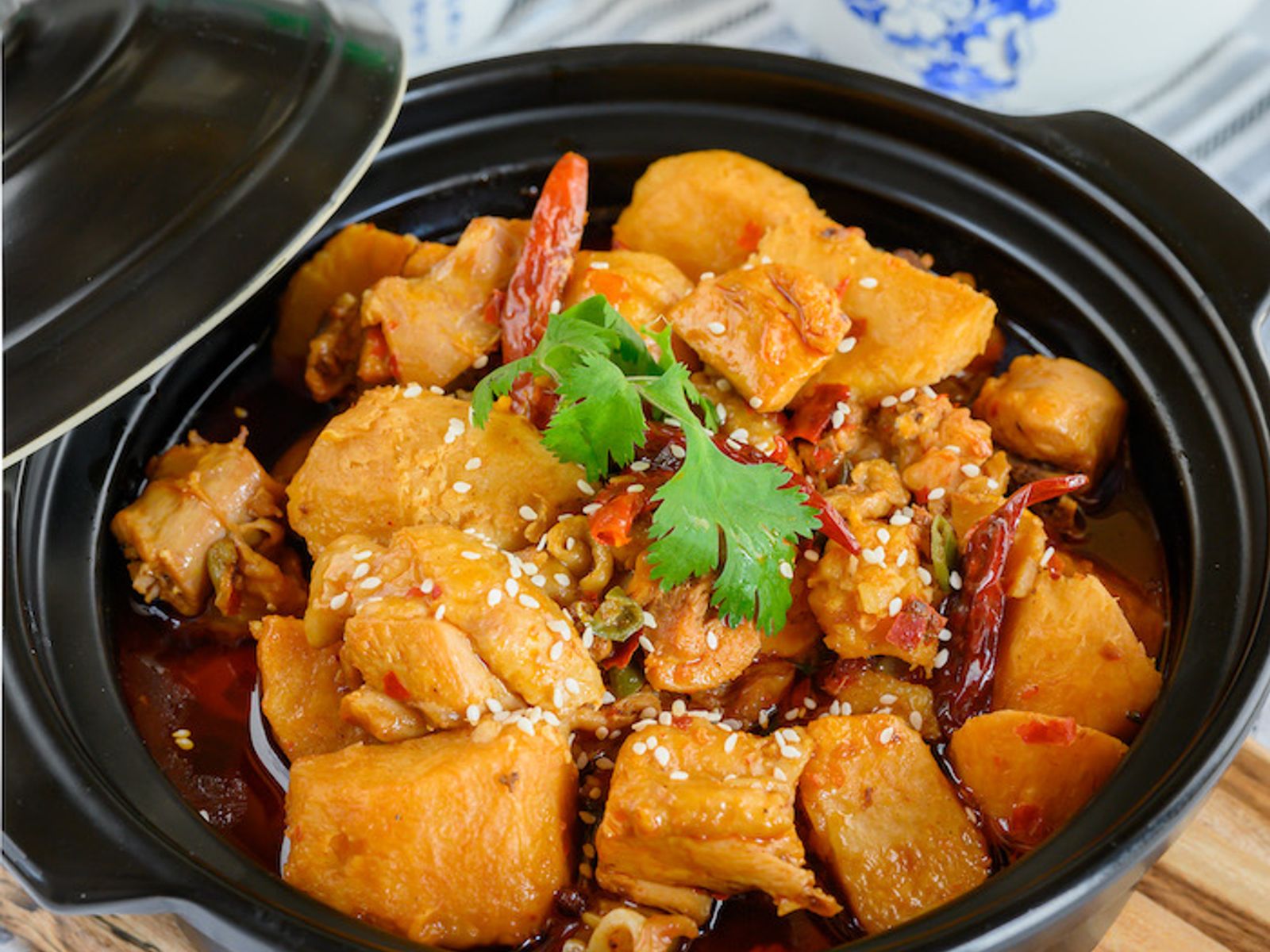 Order Braised Chicken W. Taro 芋儿烧鸡 food online from Lao Sze Chuan Chinese Restaurant store, Champaign on bringmethat.com