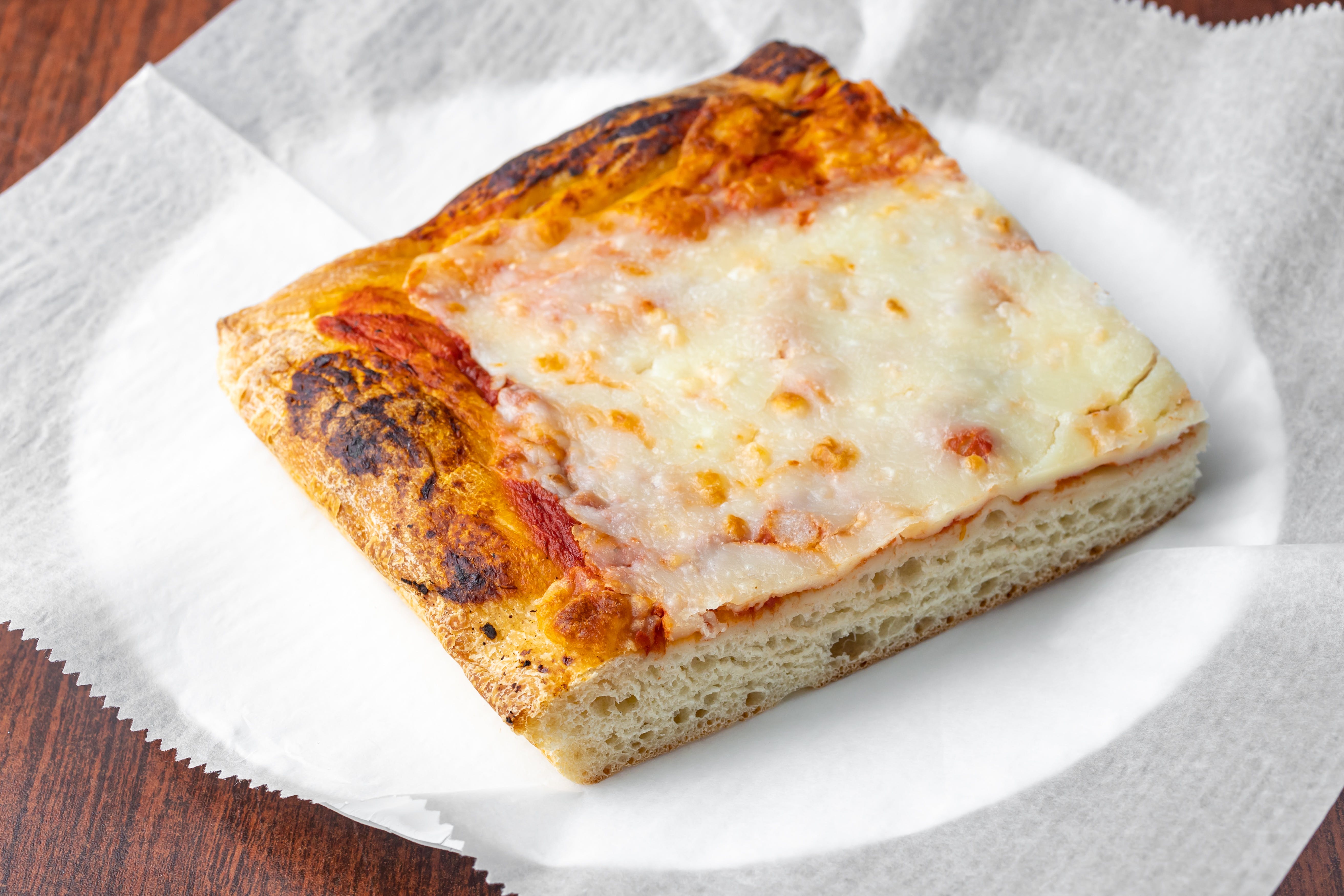 Order Sicilian Pizza - Full 18'' food online from Mother Kelly's store, Syosset on bringmethat.com