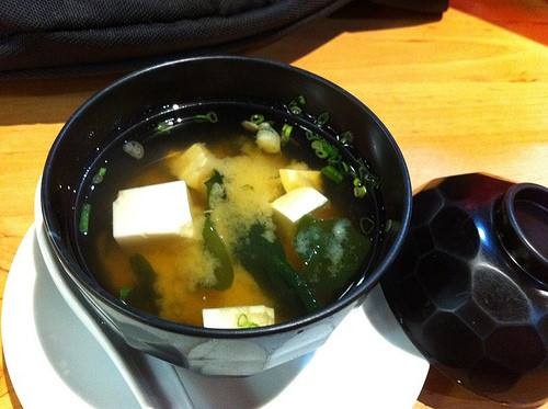 Order 8. 32 oz. Miso Soup   food online from Rising Sun Chinese Food store, Foothill Ranch on bringmethat.com