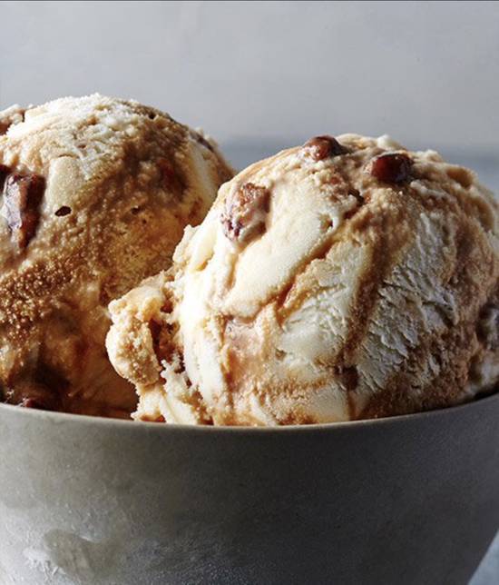 Order Pralines and Cream food online from Haagen Dazs store, New York on bringmethat.com