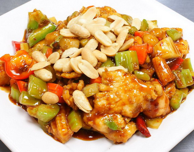 Order Kung Pao Chicken food online from Goodie Sub Shop store, Lanham on bringmethat.com