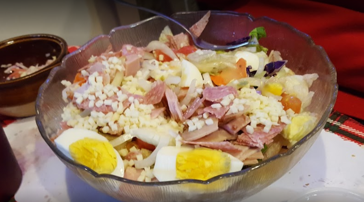 Order Chef Salad food online from Ricky Classic Pizza store, Jeannette on bringmethat.com